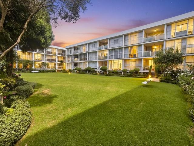 Apartment for sale in Vosloorus, Gauteng