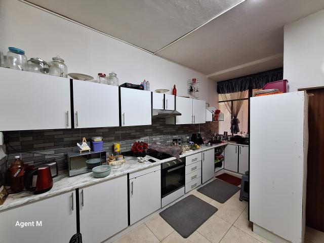 Apartment for sale in Seaview, Kwazulu-natal