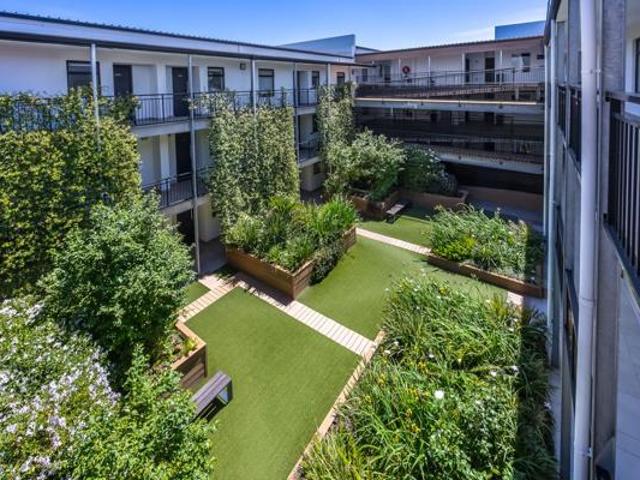 Apartment for sale in Cape Town, Western Cape
