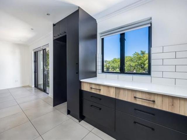 Apartment for sale in Cape Town, Western Cape