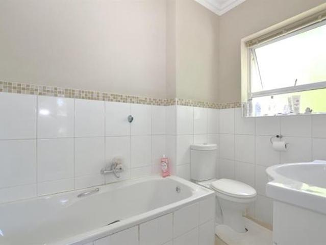 Apartment for sale in Cape Town, Western Cape