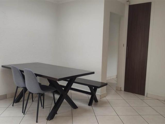 Apartment for sale in Johannesburg, North & Sandton