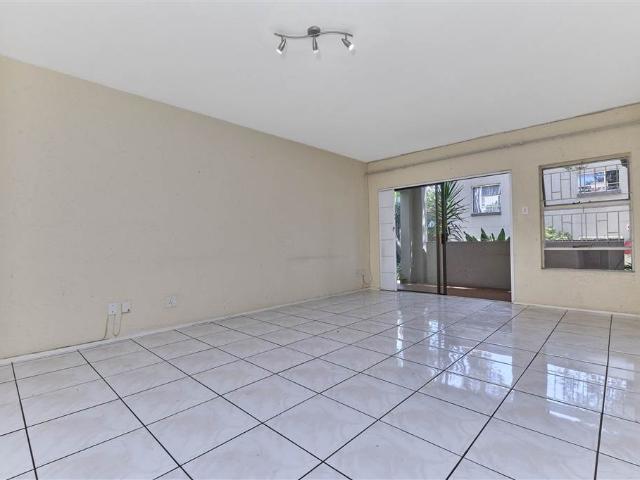Apartment for sale in Johannesburg, North & Sandton