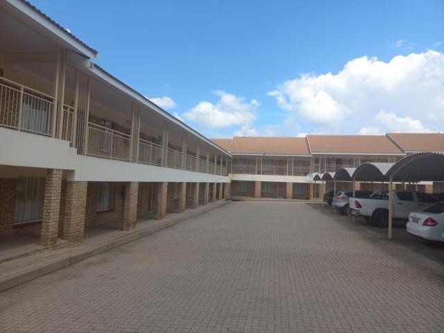 Apartment for sale in Hartbeespoort Dam Nature Reserve, North West