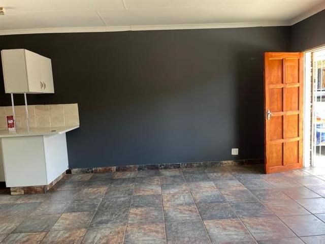 Apartment for sale in Hartbeespoort Dam Nature Reserve, North West