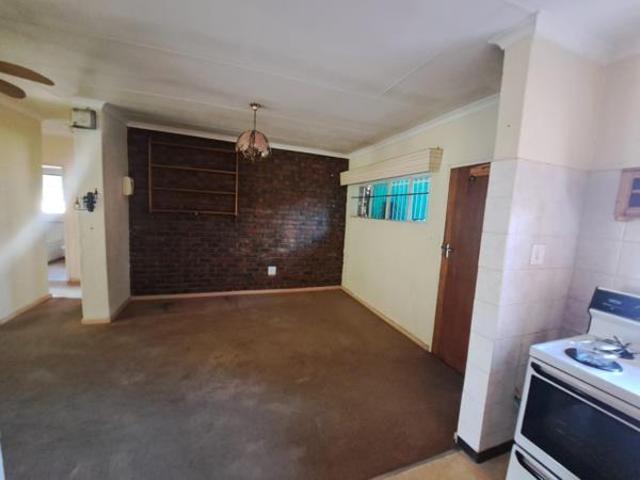 Apartment for sale in Dr Kenneth Kaunda, North West