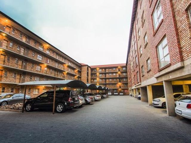 Apartment for rent in Waterkloof, Gauteng