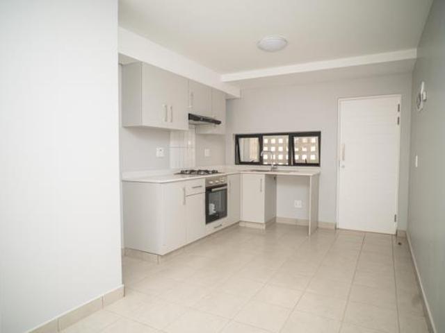 Apartment for rent in Seaview, Kwazulu-natal