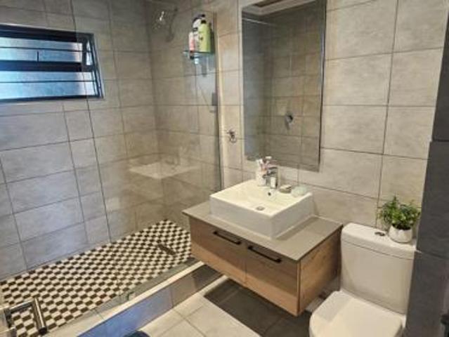 Apartment for rent in Waterkloof, Gauteng
