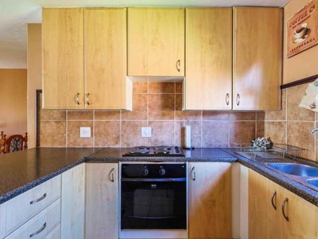 Apartment for rent in Waterkloof, Gauteng