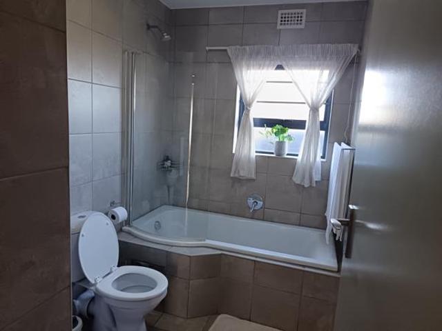 Apartment for rent in Waterkloof, Gauteng