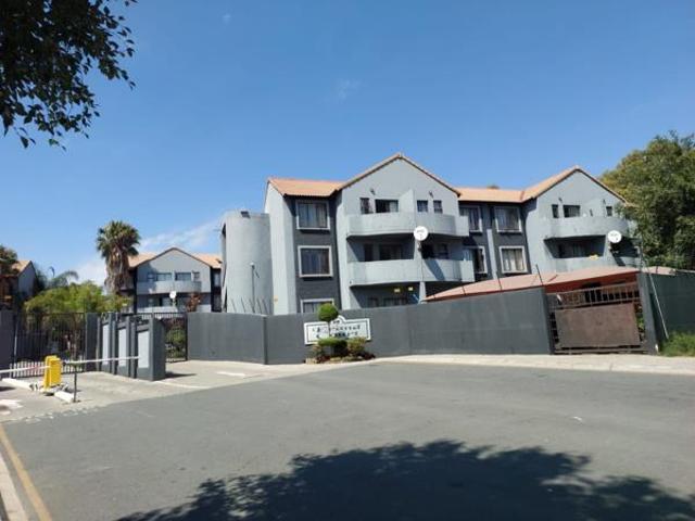 Apartment for sale in Vosloorus, Gauteng