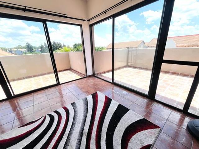 Apartment for sale in Vosloorus, Gauteng