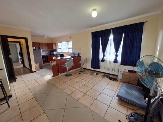 Apartment for rent in Seaview, Kwazulu-natal