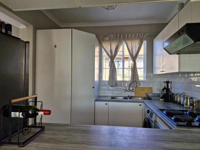 Apartment for rent in Waterkloof, Gauteng