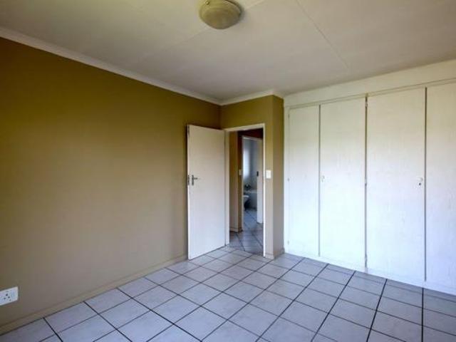 Apartment for rent in Waterkloof, Gauteng