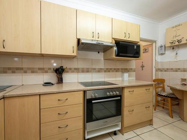 Apartment for sale in Cape Town, Western Cape