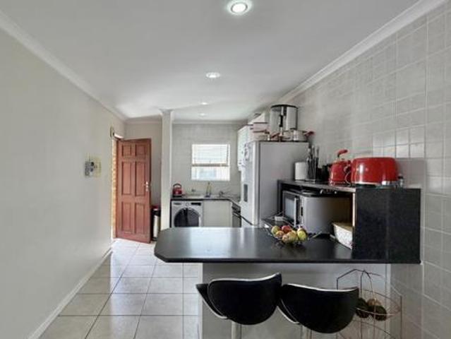 Apartment for sale in Cape Town, Western Cape
