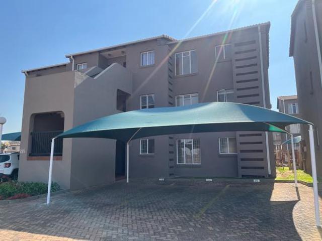 Apartment for rent in Farrarmere, Ekurhuleni