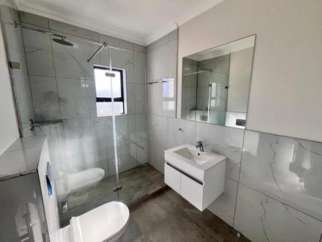 Apartment for sale in Cape Town, Western Cape