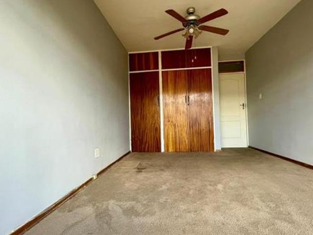 Apartment for sale in Dr Kenneth Kaunda, North West