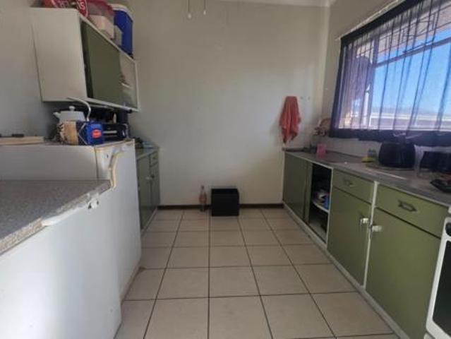 Apartment for sale in Dr Kenneth Kaunda, North West