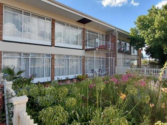 Apartment for sale in Dr Kenneth Kaunda, North West