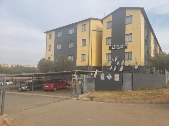 Apartment for rent in Nooitgedacht, Gauteng