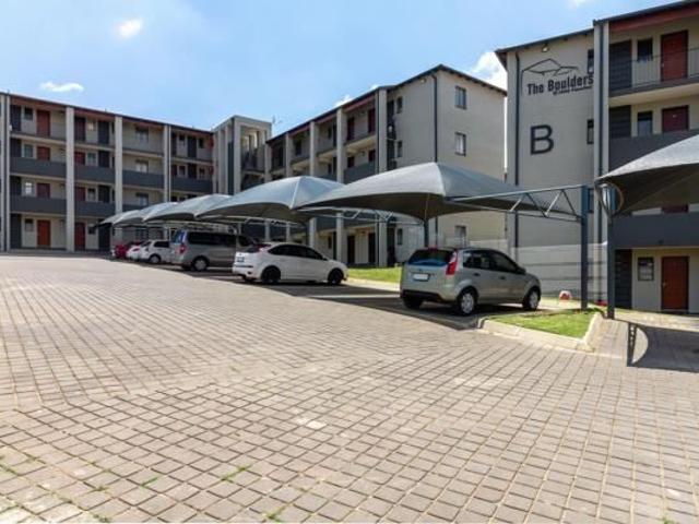 Apartment for rent in Nooitgedacht, Gauteng