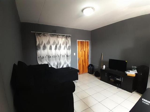 Apartment for sale in West Rand Garden estates, Westonaria Local Municipality