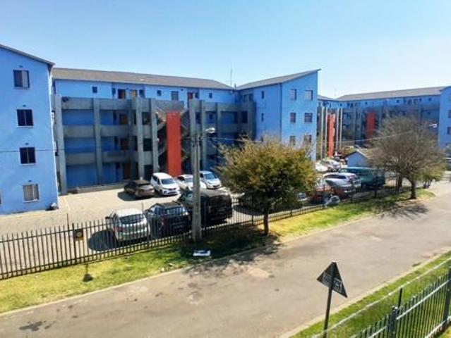 Apartment for rent in Nooitgedacht, Gauteng