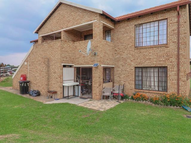 Apartment for sale in Nooitgedacht, Gauteng