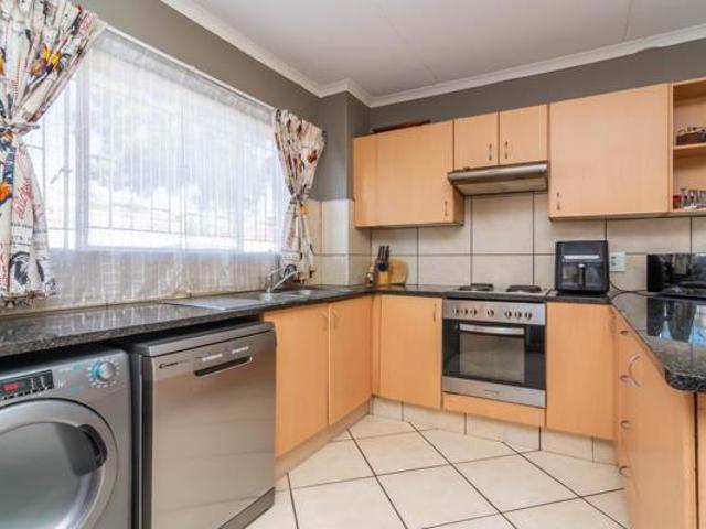 Apartment for sale in Westonaria, Gauteng