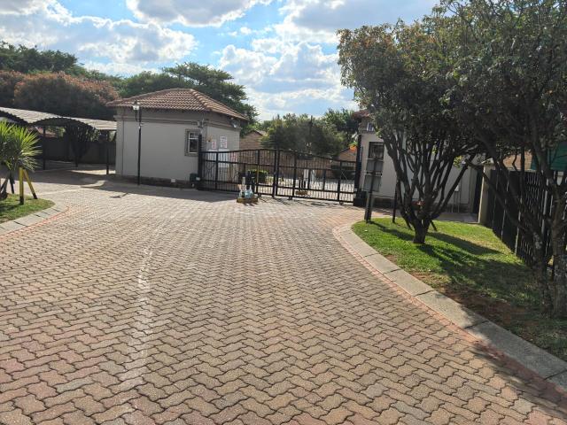 Apartment for sale in Roodepoort