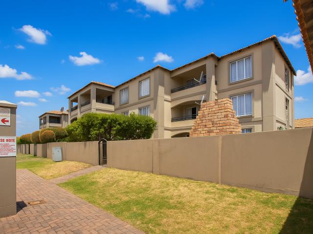 Apartment for sale in Roodepoort, Gauteng