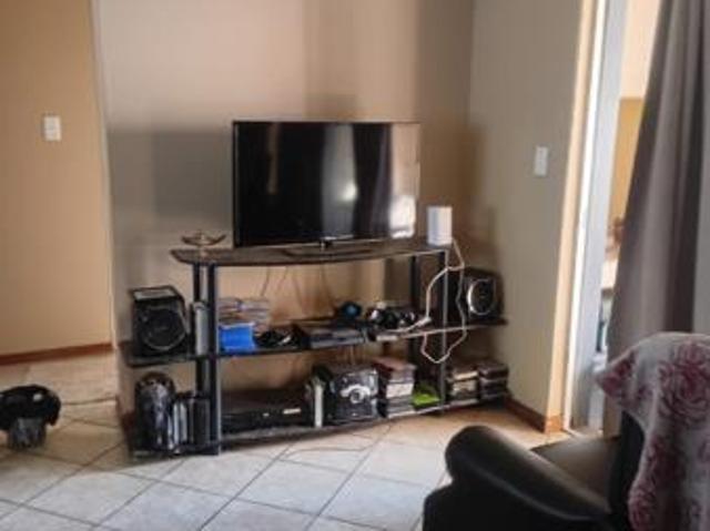 Apartment for rent in West Rand Garden estates, Westonaria Local Municipality