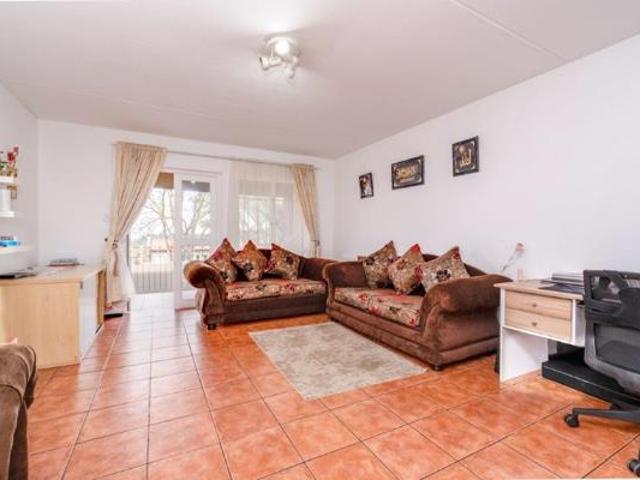 Apartment for sale in Westonaria, Gauteng