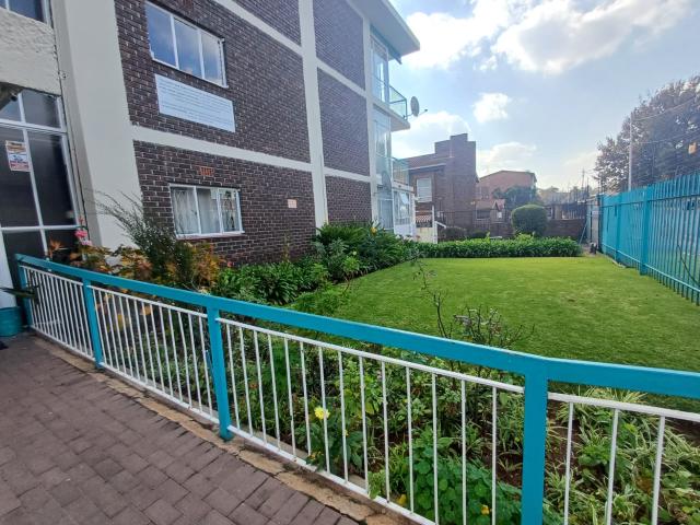 Apartment for sale in Nooitgedacht, Gauteng