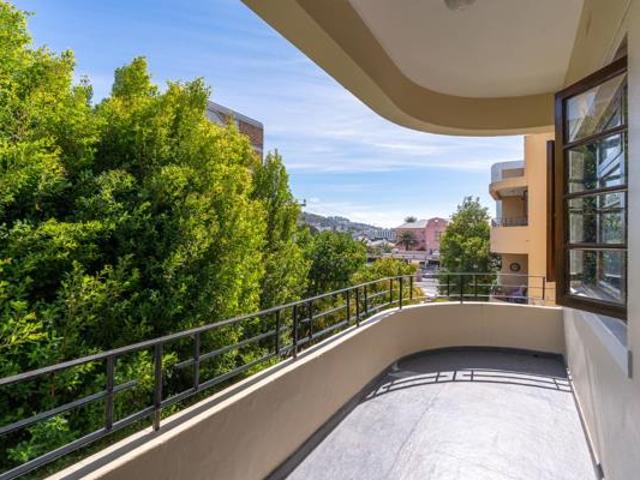 Apartment for sale in Cape Town, Western Cape