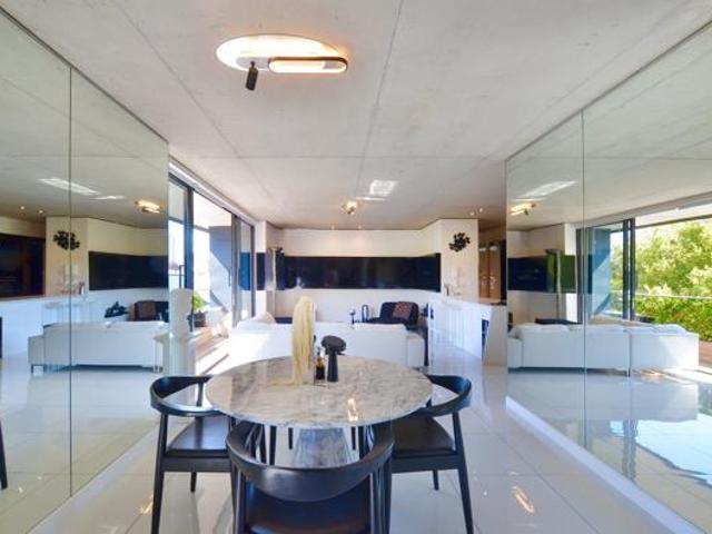 Apartment for sale in Cape Town, Western Cape
