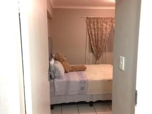 Apartment for rent in Waterkloof, Gauteng