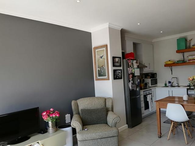 Apartment for rent in Seaview, Kwazulu-natal