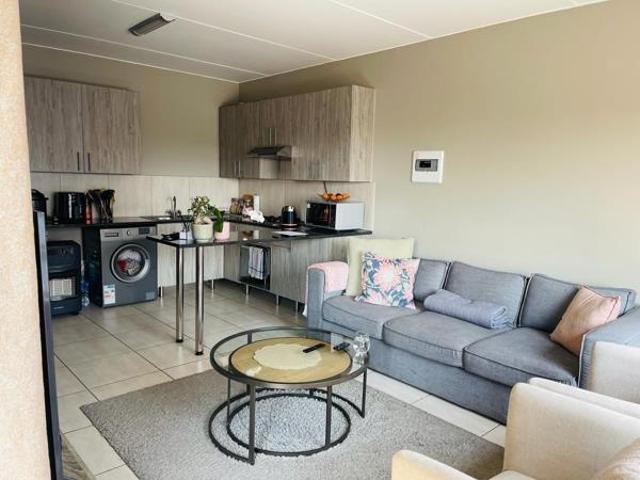 Apartment for sale in Vosloorus, Gauteng