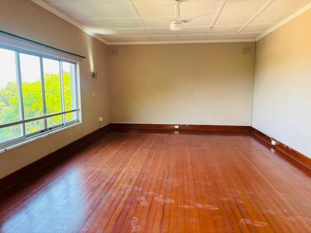 Townhouse for rent in Seaview, Kwazulu-natal