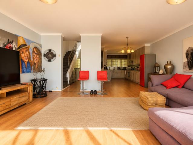 Apartment for sale in Cape Town, Western Cape