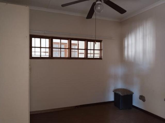 Apartment for rent in Graaff-Reinet, Camdeboo Local Municipality