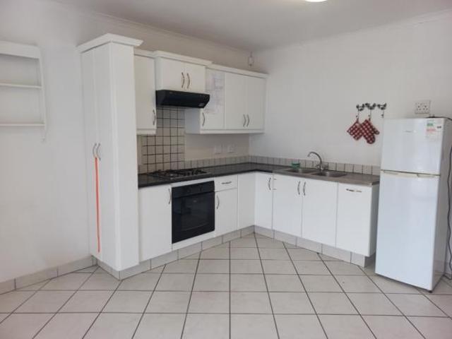 Apartment for rent in Makhanda, Makana Local Municipality