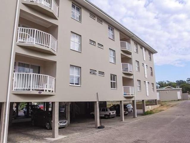 Apartment for rent in Makhanda, Makana Local Municipality