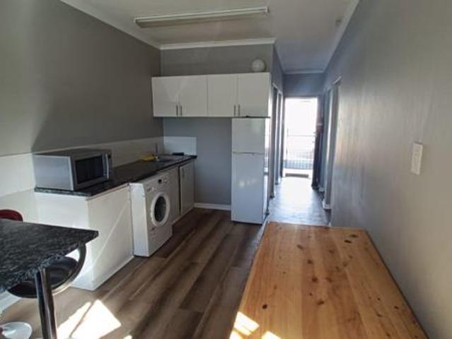Apartment for rent in Makhanda, Makana Local Municipality