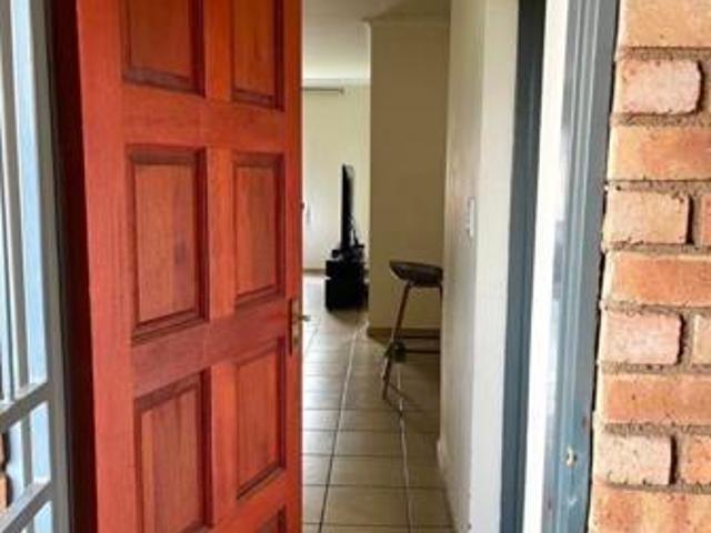 Apartment for sale in Vosloorus, Gauteng